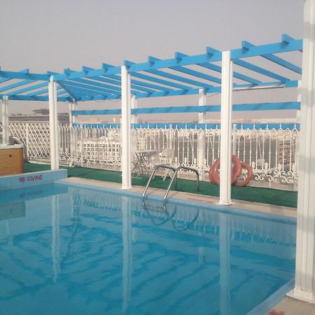 Dream Palace Hotel Dubai Exterior photo