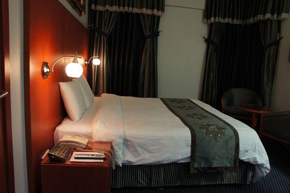 Dream Palace Hotel Dubai Exterior photo
