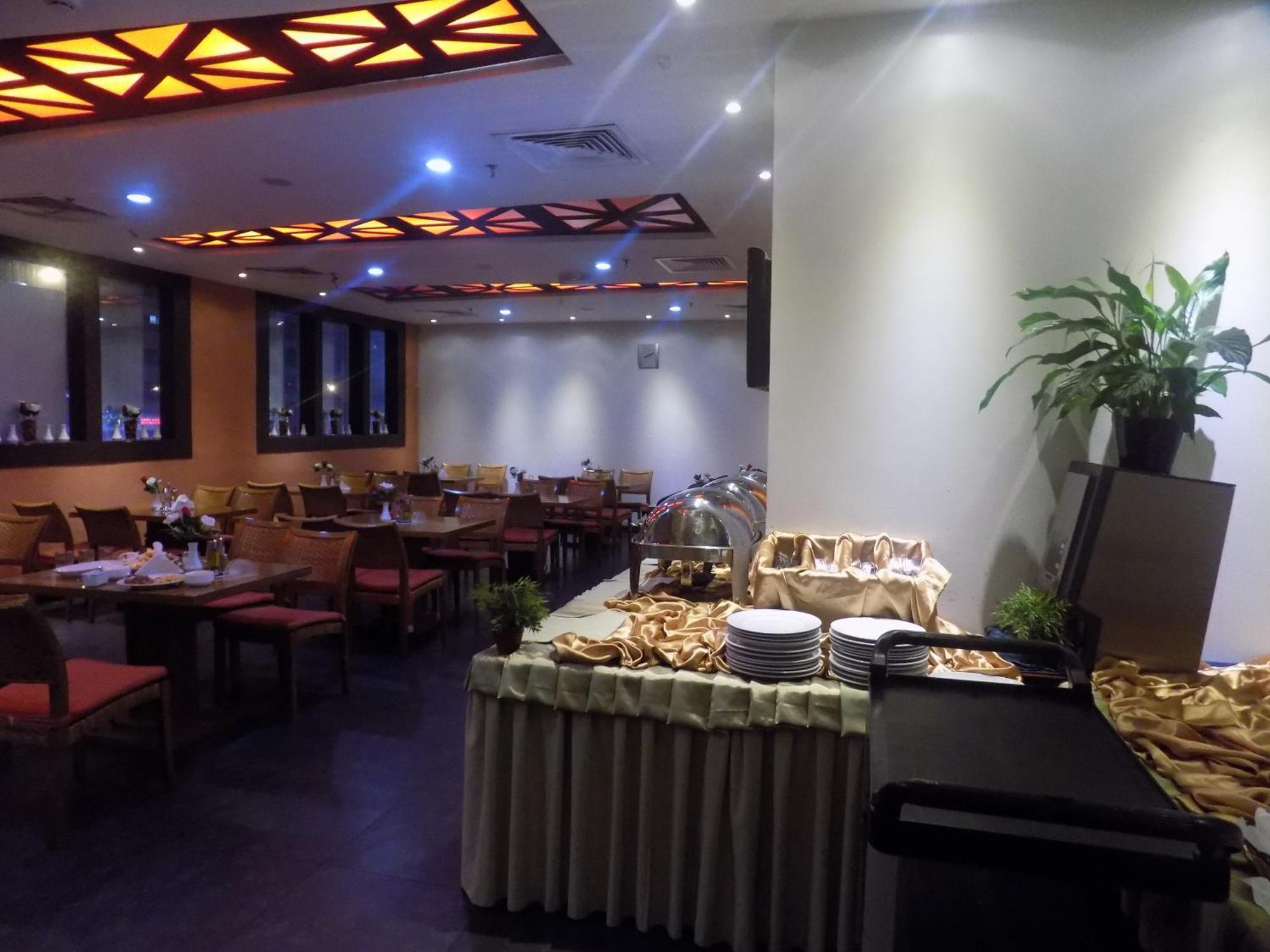 Dream Palace Hotel Dubai Exterior photo