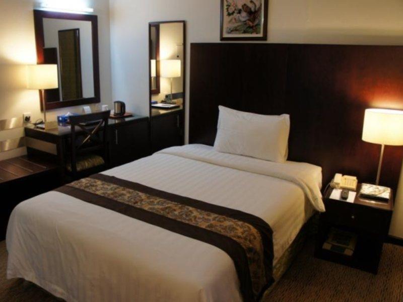 Dream Palace Hotel Dubai Exterior photo