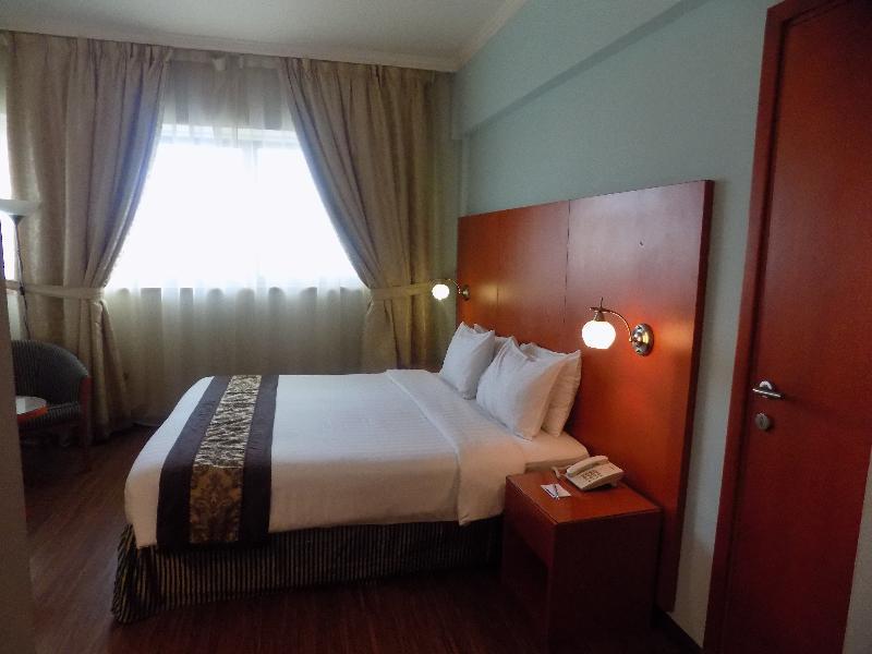 Dream Palace Hotel Dubai Exterior photo